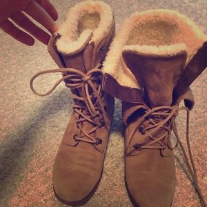 Ugg Gradin Water Resistant Boots size 9